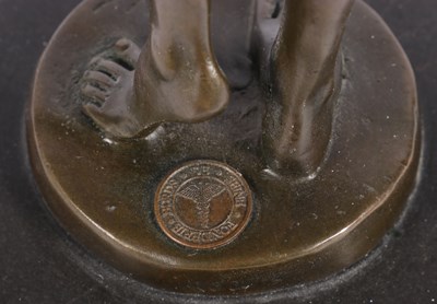 Lot 154 - Bronzen Beeld - Mannelijk Naakt
