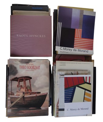 Lot 65 - Kunstcatalogi - Lot met 108 diverse kunstenaars en tentoonstellingscatalogi