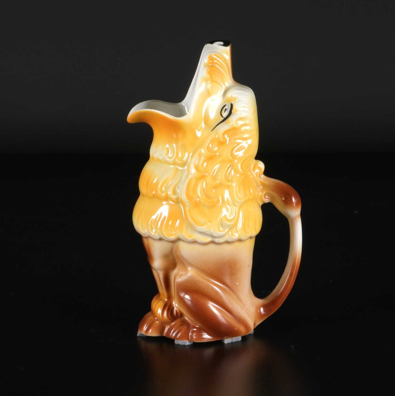 Lot 22 - Melkkan in de vorm van een hond, Mosa Maastricht