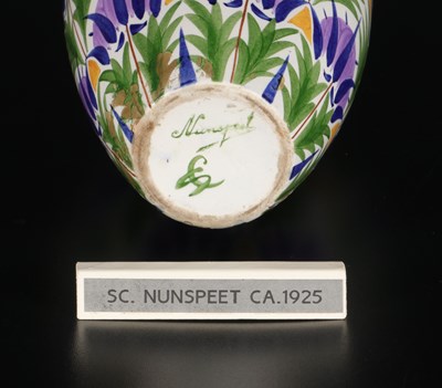 Lot 27 - Vaas, decor ‘Nunspeet’, Société Céramique