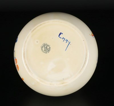 Lot 40 - Vaas met kinderen, decor ‘Emmy’, Société Céramique