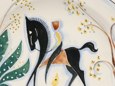 Lot 537 - Schotel met amazone te paard, Wim Visser, De Sphinx.