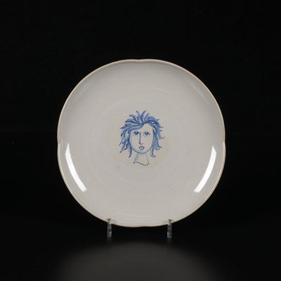 Lot 530 - Wandbord met vrouwenportret, Mosa Select.