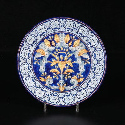 Lot 579 - Schotel met bloemdecor, Société Céramique.