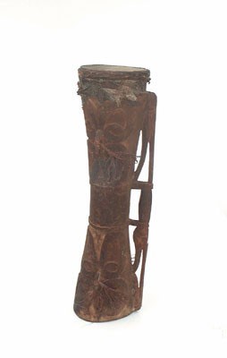 Lot 3146 - Papua Nieuwguinea, houten trommel