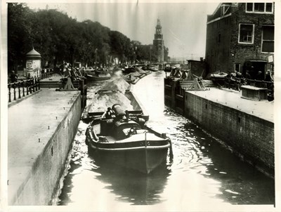 Lot 55 - Fotografie - Canals of Amsterdam - Associated Press Photo 1934