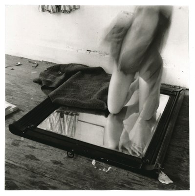 Lot 6 - Fotografie - Francesca Woodman - Providence Rhode Island 1976
