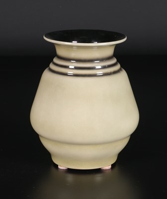 Lot 563 - Vaas, Mosa Maastricht.