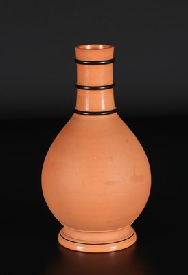 Lot 565 - Koelkruik met zwarte biezen, Petrus Regout.