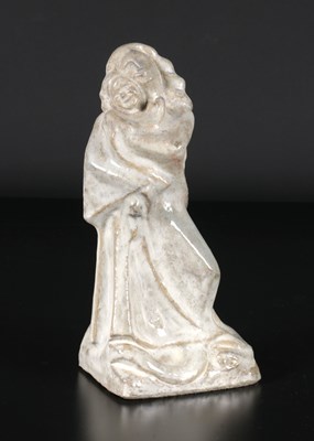 Lot 618 - Sculptuur van vrouw met kind.