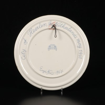 Lot 525 - Schotel met vrouwenportret, Charles Eyck, Royal Sphinx.