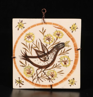 Lot 552 - Tegel van vogel en bloemen, Charles Eyck