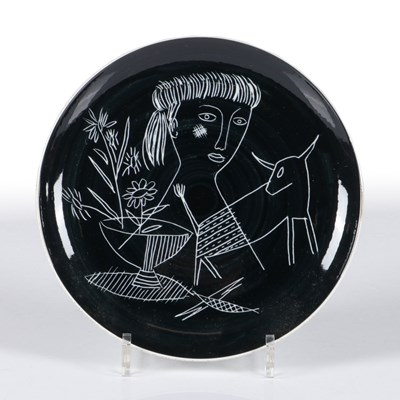 Lot 533 - Bord met vrouw en dier, Pierre Daems, De Sphinx.