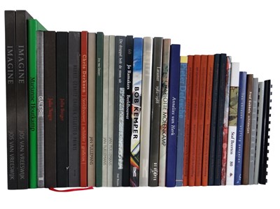 Lot 92 - Limburgse kunst- Lot met 35 Kunstboeken en Publicaties
