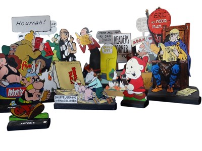 Lot 195 - Stripcuriosa - Lot met 50 triplex stripfiguren