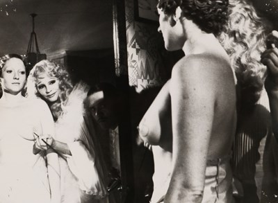 Lot 60 - Fotografie - Salon Kitty, Tinto Brass, 1976