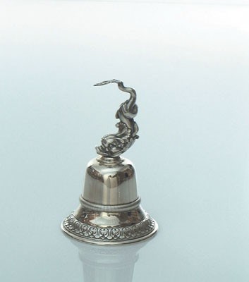 Lot 1565 - Zilveren tafelbel