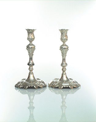 Lot 1598 - Twee zilveren Lodewijk-XVI éénlichtskandelaars