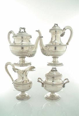 Lot 1633 - Vierdelig zilveren koffie- en theeservies