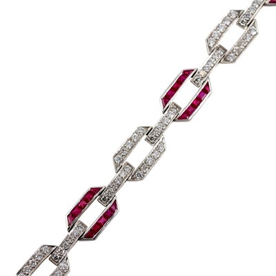 Lot 87 - Gold Bracelet with Ruby and Diamonds