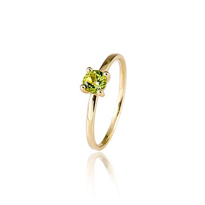 Lot 150 - Gold Solitaire Ring with Peridot