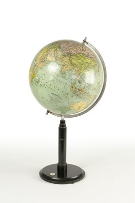 Lot 218 - A German Terrestrial Globe, Ca 1930.