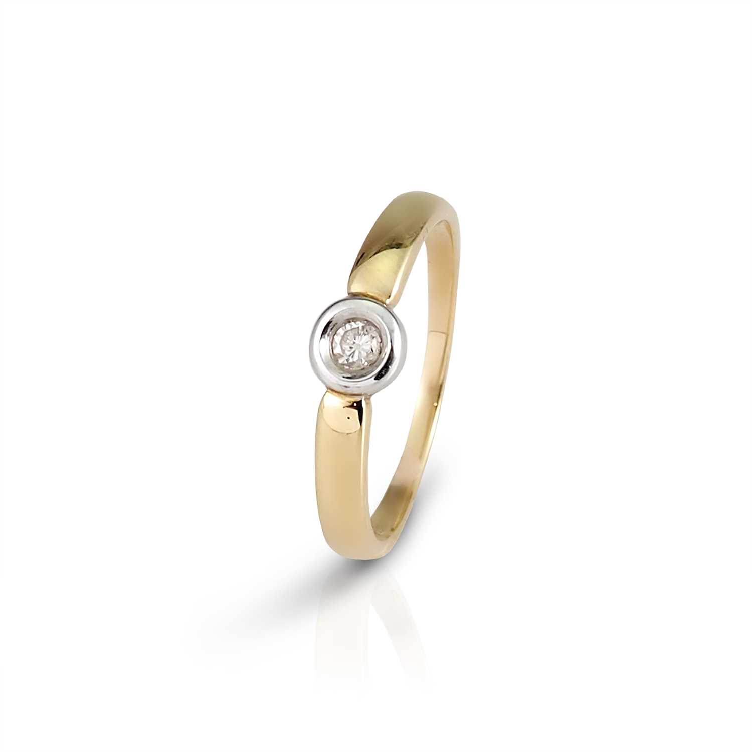 Lot 503 - 14K Gold Diamond Ring