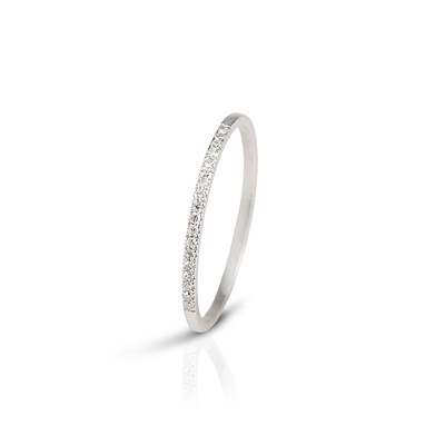 Lot 310 - White Gold Ring with Diamonds