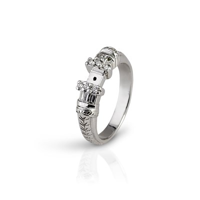 Lot 494 - 14K White Gold and Diamond Ring