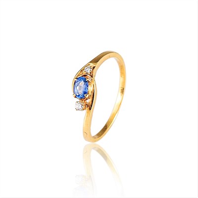Lot 92 - 18K Gold, Diamond and Sapphire Ring