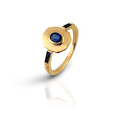 Lot 95 - 14K Gold Sapphire Ring