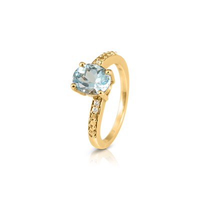 Lot 475 - Gold Ring set with Aquamarine Solitaire and Diamonds