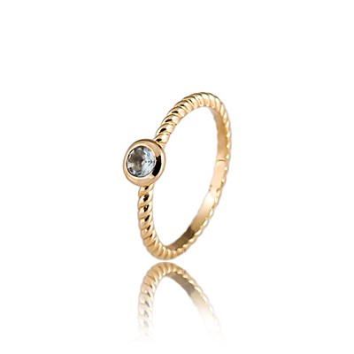Lot 478 - Gold Ring set with Aquamarine Solitaire