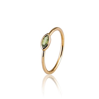 Lot 479 - Gold Ring set with Green Marquise - cut Peridot
