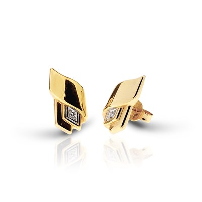 Lot 648 - Pair of Gold set with Solitaire Diamonds Ear Studs