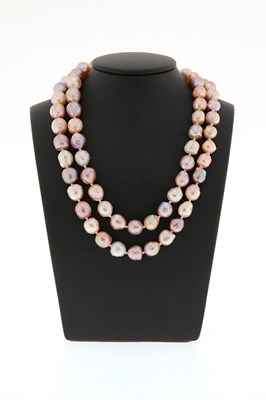 Lot 784 - Multicolour Baroque Pearl Necklace with silver Lock