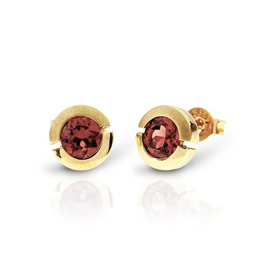 Lot 800 - Pair of Gold Ear Studs set with Garnet
