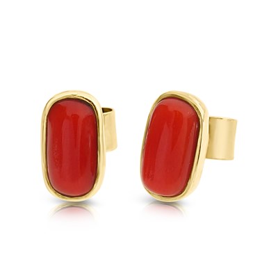 Lot 827 - Pair of Gold Ear Studs set with Coral