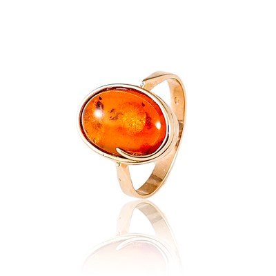Lot 600 - 14K Gold Ring with Amber Solitaire