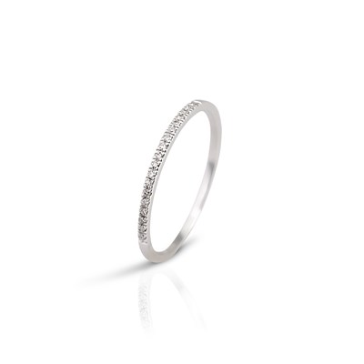 Lot 832 - White Gold Eternity Ring set with Diamonds