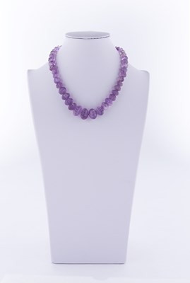 Lot 635 - Amethyst Necklace with 14K Gold Lock