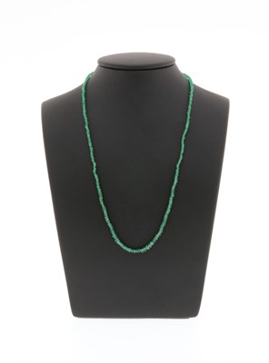 Lot 26 - Emerald Necklace with Silver Lock