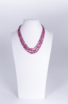 Lot 564 - 3-Strand Pink Sapphire Necklace with 14K Gold Lock