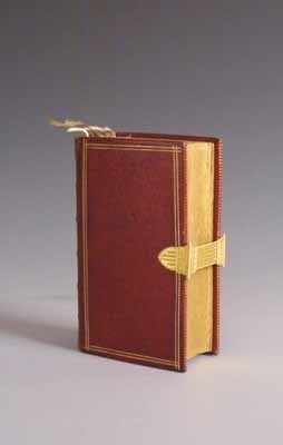 Lot 1511 - Bijbeltje met gouden boekslot.