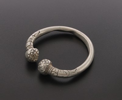 Lot 189 - North Indian Heavy Silver Bracelet