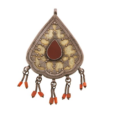 Lot 154 - A Fire-Gilded Silver and Carnelian Dorsal Ornament.
