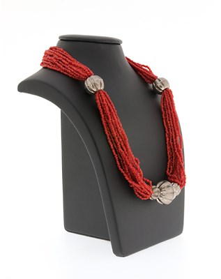 Lot 178 - Multi String Coral Necklace with Three Large Silver Beads