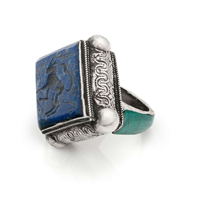Lot 174 - Afghan Silver Signet Ring