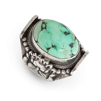 Lot 242 - Tibetan Silver and Turquoise Ring