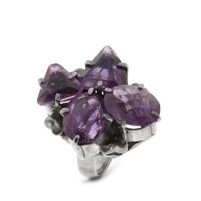 Lot 266 - Indian Sterling Silver and Amethyst Ring